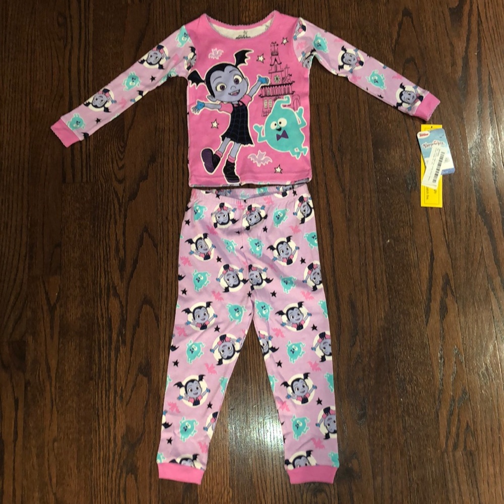 🎈HOST PICK! 🎈Nwt vampirina Pajamas